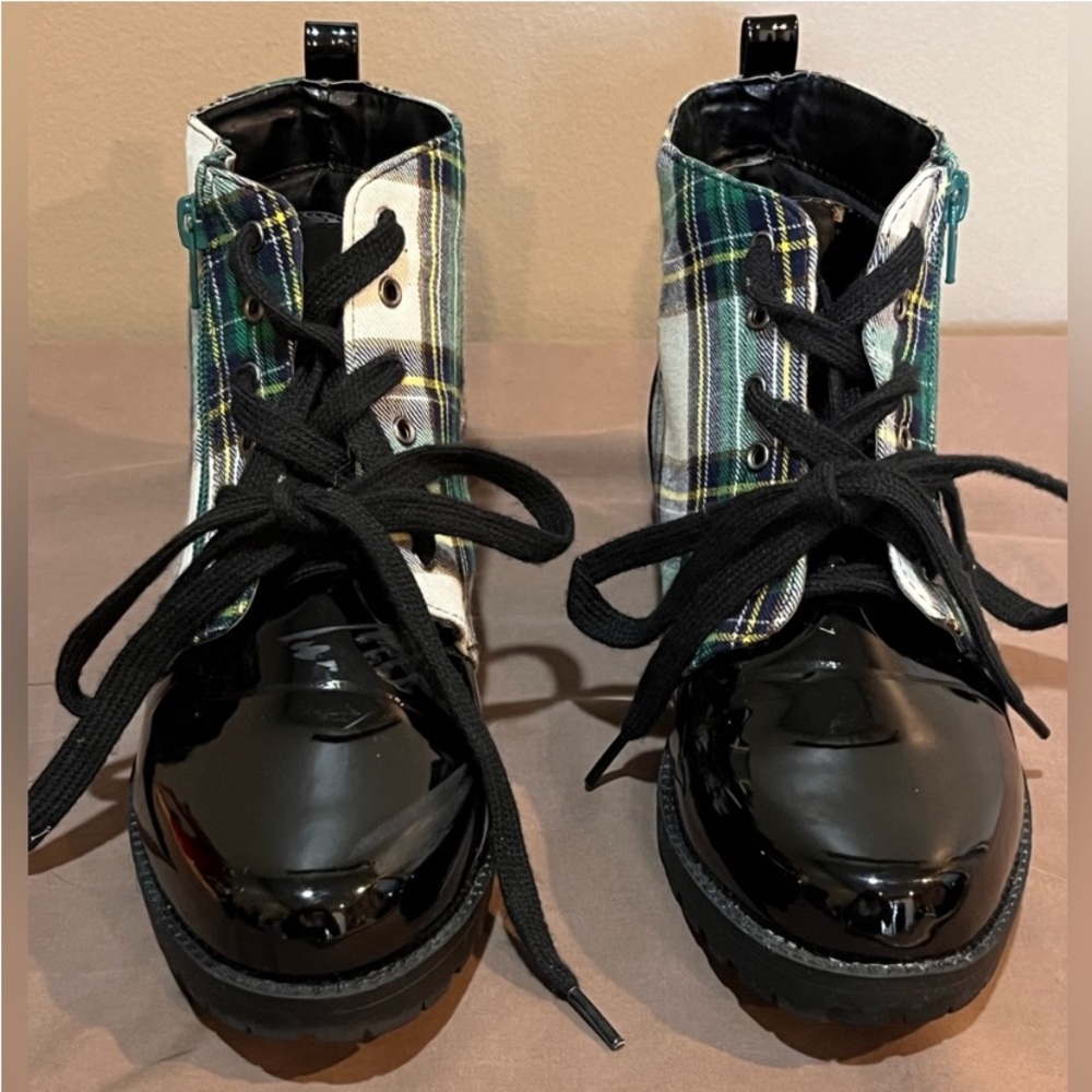 Angel Steps Boots - Picture 2 of 10